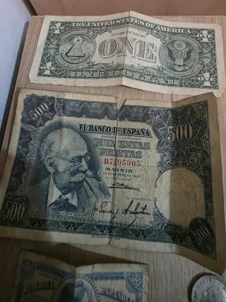 Monedas y billetes antiguos
