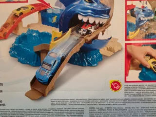 Hot Wheels City Sharkport Showdown Color Shifters