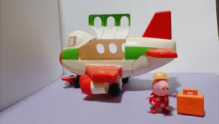 Avión Peppa Pig. Sin caja.