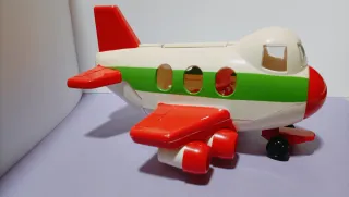 Avión Peppa Pig. Sin caja.