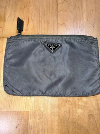 Borsa da toilette Prada Nylon autentica