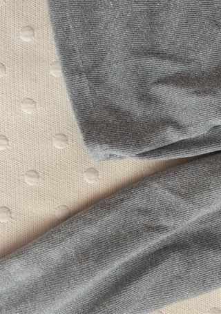 Top fiesta hombros descubiertos gris