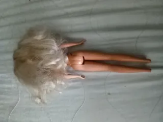 Skipper bambola bionda