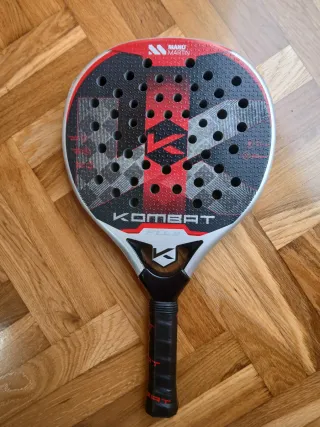 Pala de pádel Kombat Fuji Manu Martin
