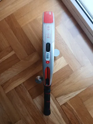 Pala de pádel Kombat Fuji Manu Martin