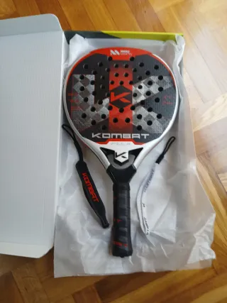 Pala de pádel Kombat Fuji Manu Martin