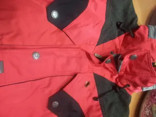 Conjunto de esquí: mono y chaqueta