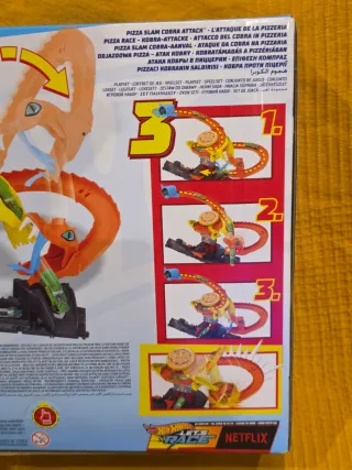 Hot Wheels City Circuito Pizza Slam Cobra Attack