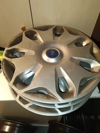 Tapacubos Ford 16 (4 unidades)