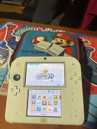 Nintendo 2DS Bianca + 6 Giochi 3DS