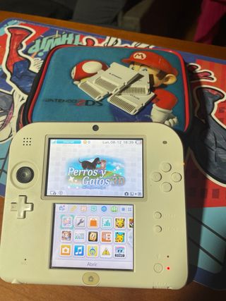 Nintendo 2DS Bianca + 6 Giochi 3DS