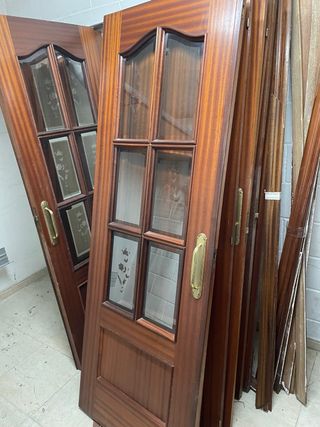 Puertas Madera con Cristal