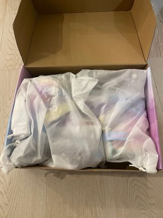 Patines niña 4 ruedas morados y blancos