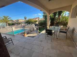 Se alquila Planta Baja, zona Son Bauló.