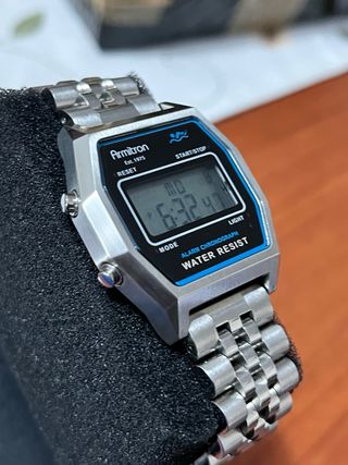 Reloj Digital acero Armitron