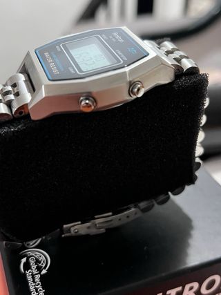 Reloj Digital acero Armitron