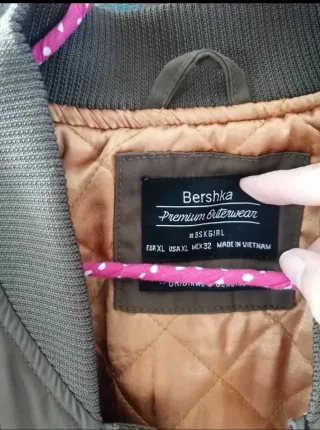 Chaqueta Bomber Bershka Talla XL Verde Oliva