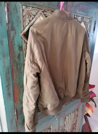 Chaqueta Bomber Bershka Talla XL Verde Oliva