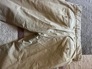 Pantalón beige Pull&Bear Talla M