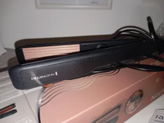 Plancha Rizadora Remington Negra y Dorada