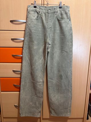 Pantalón Zara verde desgastado
