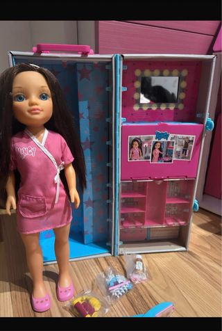 Nancy Maleta Tocador con Muñeca