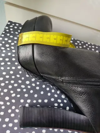 Botines Guess Tacón Plataforma Piel Negros