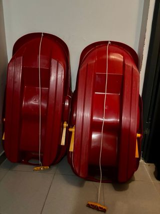 2 Trineos Rojos 1m x 0.5m