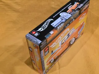 Hot Wheels Brick Shop Custom '62 Chevy Pickup