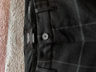 Pantalón de cuadros Pull&Bear negro