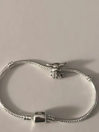 Charm Baby Yoda para pulsera Pandora