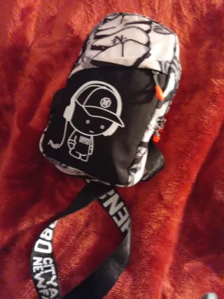 Bandolera negra y multicolor