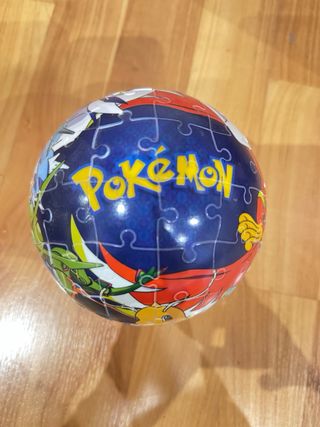 Puzzle 3D Pokémon con base