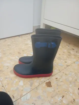 Botas de agua niño talla 33