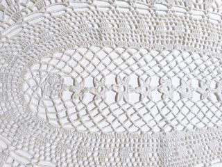 Centrino grande bianco in cotone