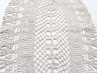 Centrino grande bianco in cotone