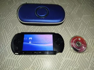 PSP Street + Funda + Juego Lara Croft