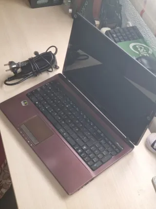 Portátil ASUS i5 8GB RAM 15,6''