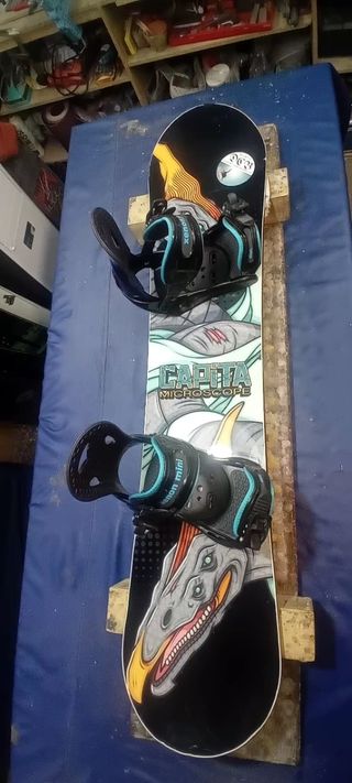Snowboard Capita Microscope de niñe con fijaciones