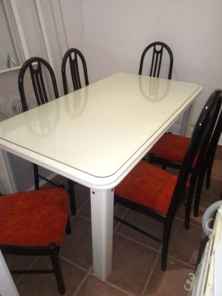 Mesa Comedor Blanca de 160*90. extensible.