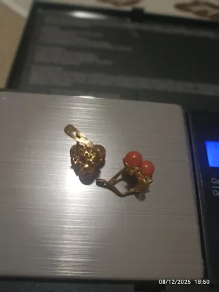 Pendientes Oro 18k Corales antiguos.