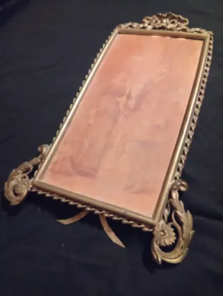 Antico portafoto in ottone