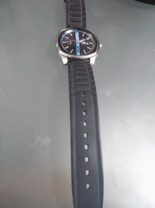 Reloj Lotus Hombre Negro y Plateado