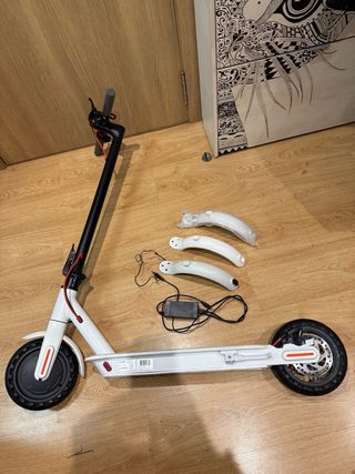 Patinete eléctrico e-town blanco con batería nueva