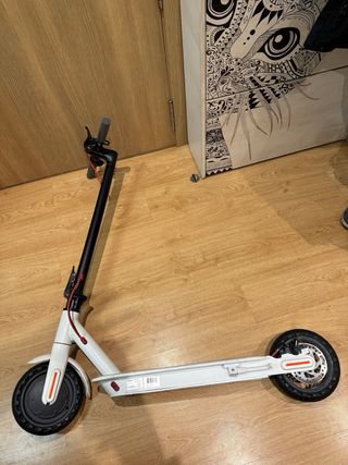 Patinete eléctrico e-town blanco con batería nueva