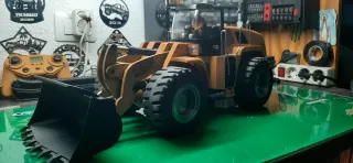 Pala Cargadora Metálica