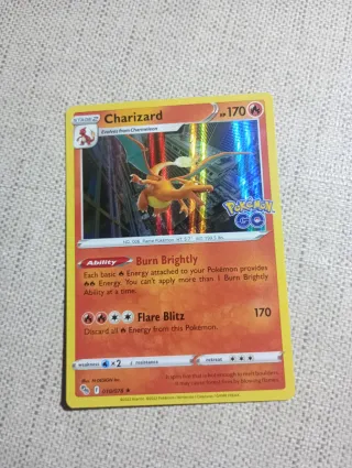 Charizard Pokémon GO Carta Original Colección