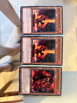 Yu Gi Oh! Carte Drago del Fuoco Sovrano