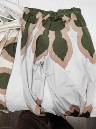 Conjunto blusa y pantalón estampado