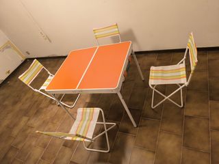 Tavolo picnic vintage con 4 sedie